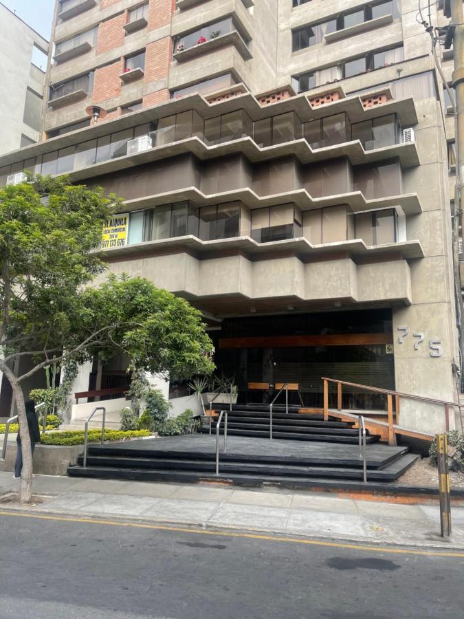 18 Departamento En La Mejor Zona De Miraflores *